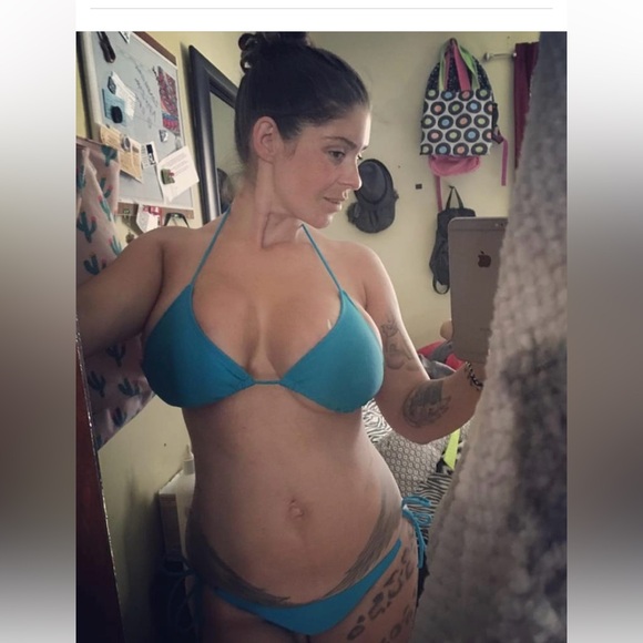 Meet your Posher, Lauren LaLa B. - Picture 8 of 17